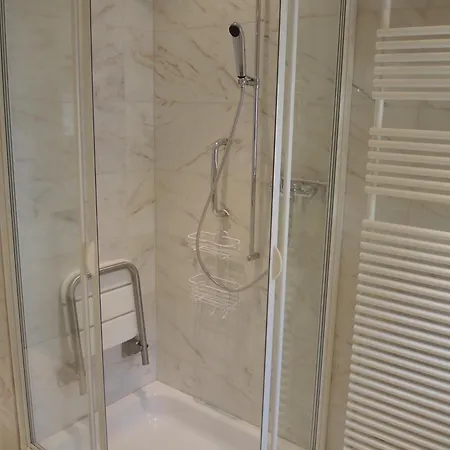 Alice By Fewotessin Apartmán