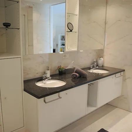 Apartment Alice By Fewotessin Locarno